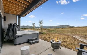 A Modern Mountain Retreat Near Deer Valley with Game Room & Hot Tub - Heber City, Utah