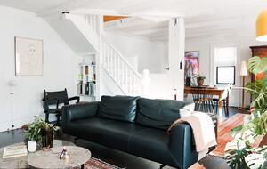 A Design-Led Country Home Near Sandbanks and East Lake - Cherry Valley, Canada