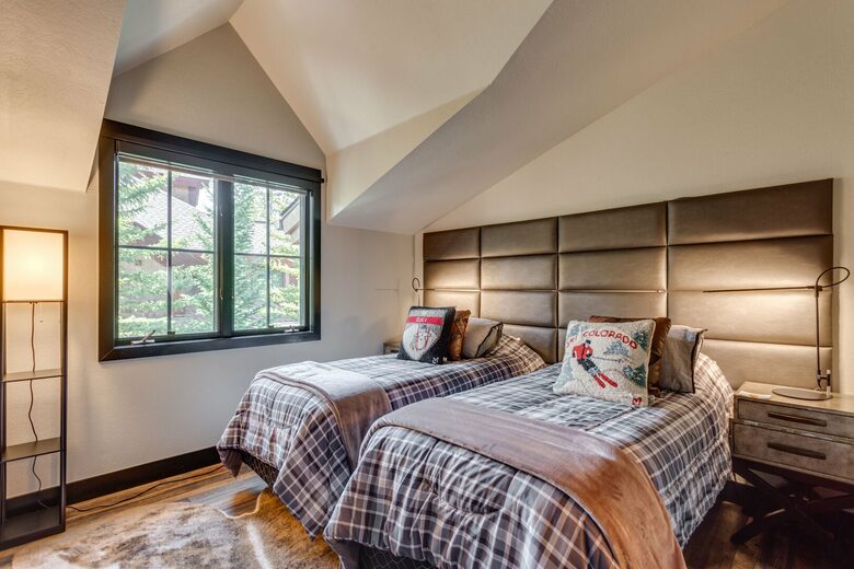 Ski Access Living Near Snowflake Run in Breckenridge - Breckenridge, Colorado