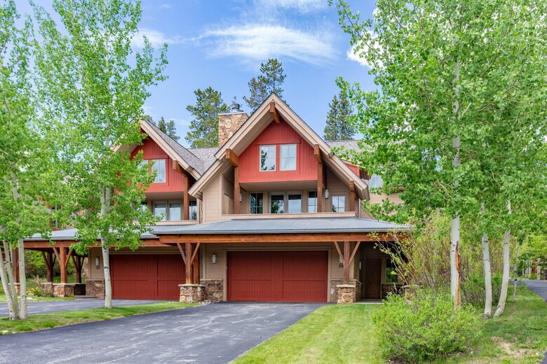 Ski Access Living Near Snowflake Run in Breckenridge - Breckenridge, Colorado