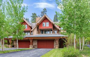 Ski Access Living Near Snowflake Run in Breckenridge - Breckenridge, Colorado