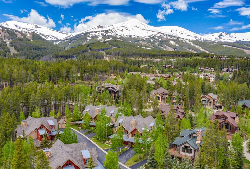 Ski Access Living Near Snowflake Run in Breckenridge - Breckenridge, Colorado