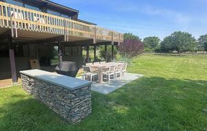 Rhode Island Vineyard-Adjacent Coastal Retreat - Portsmouth, Rhode Island