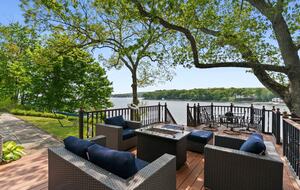 Niantic River Escape with Long Island Sound Access - Waterford, Connecticut