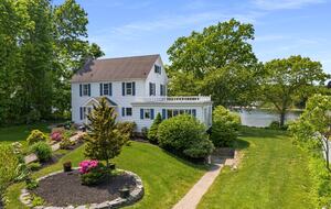 Niantic River Escape with Long Island Sound Access - Waterford, Connecticut
