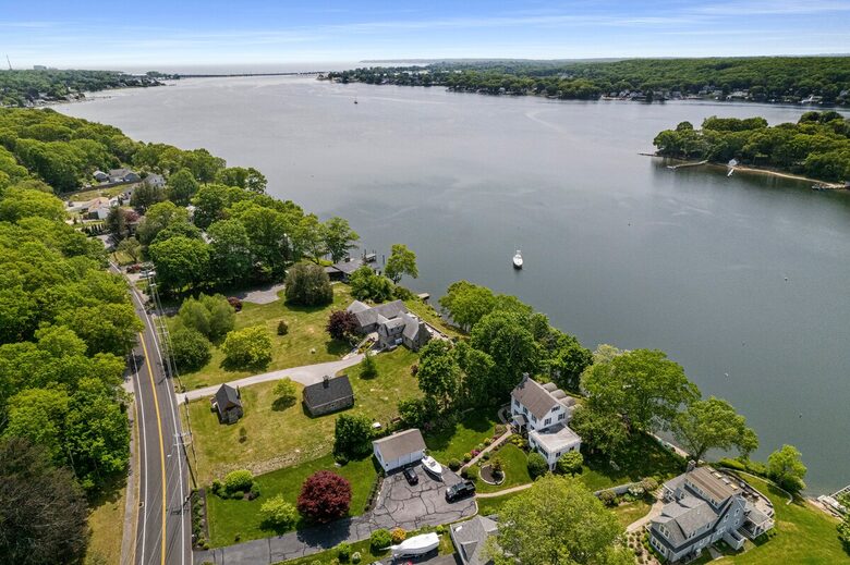 Niantic River Escape with Long Island Sound Access - Waterford, Connecticut