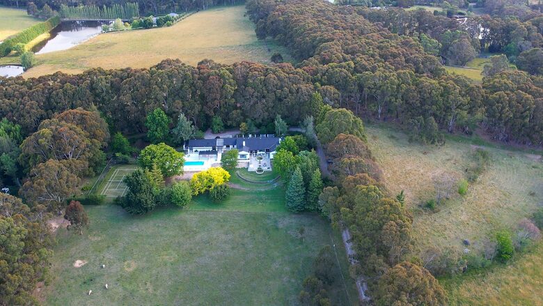 A Private Country Estate with Guest House in Exeter - Exeter, Australia