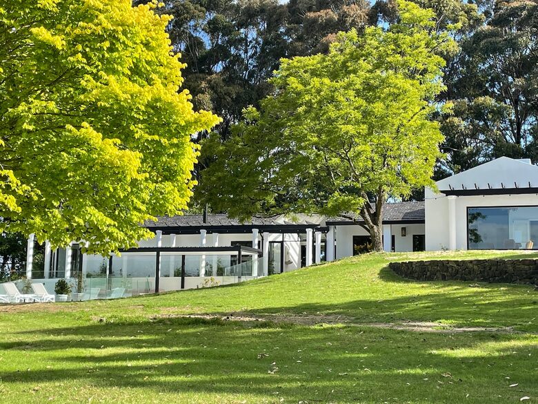 A Private Country Estate with Guest House in Exeter - Exeter, Australia