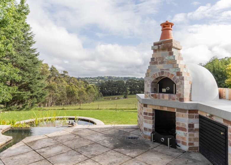 A Private Country Estate with Guest House in Exeter - Exeter, Australia