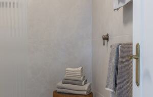 A Private Country Estate with Guest House in Exeter - Exeter, Australia