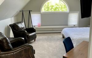 Charming Middlebury Retreat in the Heart of Town - Middlebury, Vermont