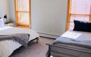 Charming Middlebury Retreat in the Heart of Town - Middlebury, Vermont