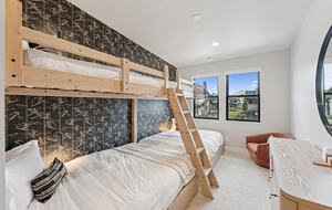 A Modern Mountain Retreat Near Deer Valley with Game Room & Hot Tub - Heber City, Utah