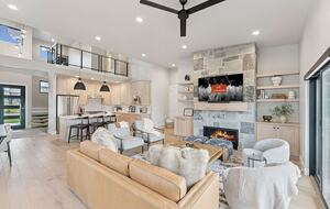 A Modern Mountain Retreat Near Deer Valley with Game Room & Hot Tub - Heber City, Utah