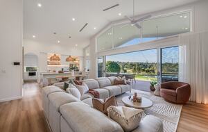 Private Acreage Retreat | Sunset Views, Pool & Fire Pit - Bli Bli, Australia