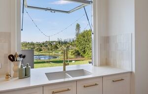 Private Acreage Retreat | Sunset Views, Pool & Fire Pit - Bli Bli, Australia