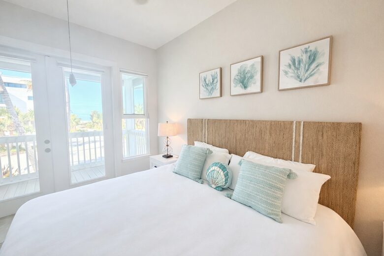 Secluded Gulf Retreat on Palm Island with Private Pool, Dock, Deeded Beach Access ! - Placida, Florida