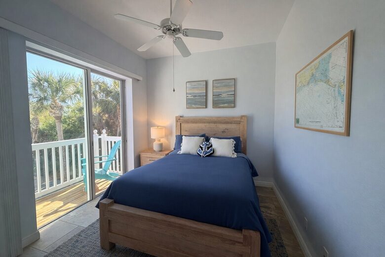Secluded Gulf Retreat on Palm Island with Private Pool, Dock, Deeded Beach Access ! - Placida, Florida