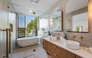 Private Acreage Retreat | Sunset Views, Pool & Fire Pit - Bli Bli, Australia