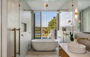 Private Acreage Retreat | Sunset Views, Pool & Fire Pit - Bli Bli, Australia