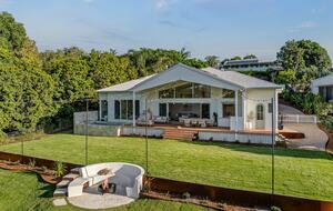 Private Acreage Retreat | Sunset Views, Pool & Fire Pit - Bli Bli, Australia