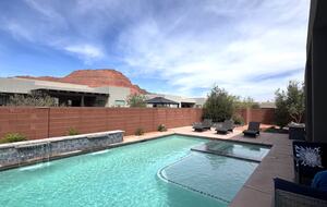 Cozy Red Rock Getaway with Outdoor Living & Pool - Ivins, Utah