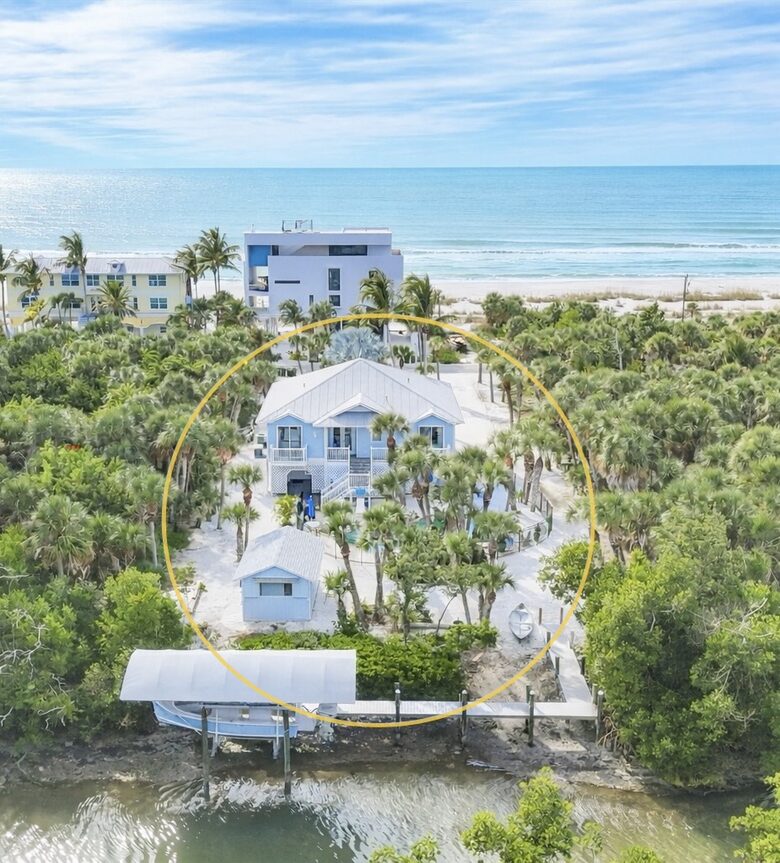 Secluded Gulf Retreat on Palm Island with Private Pool, Dock, Deeded Beach Access ! - Placida, Florida