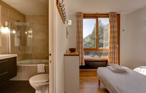 Direct Mont Blanc Views in Central Chamonix - Chamonix, France