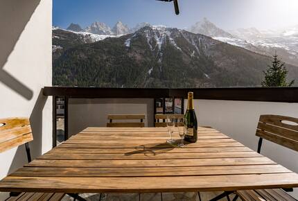 Direct Mont Blanc Views in Central Chamonix - Chamonix, France
