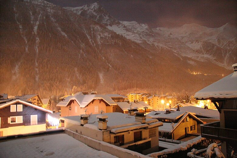 Direct Mont Blanc Views in Central Chamonix - Chamonix, France