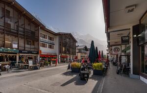 Direct Mont Blanc Views in Central Chamonix - Chamonix, France