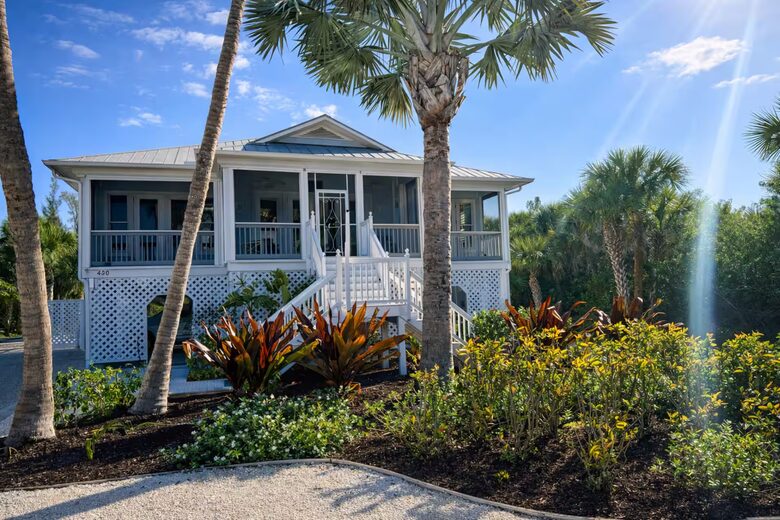 Secluded Gulf Retreat on Palm Island with Private Pool, Dock, Deeded Beach Access ! - Placida, Florida