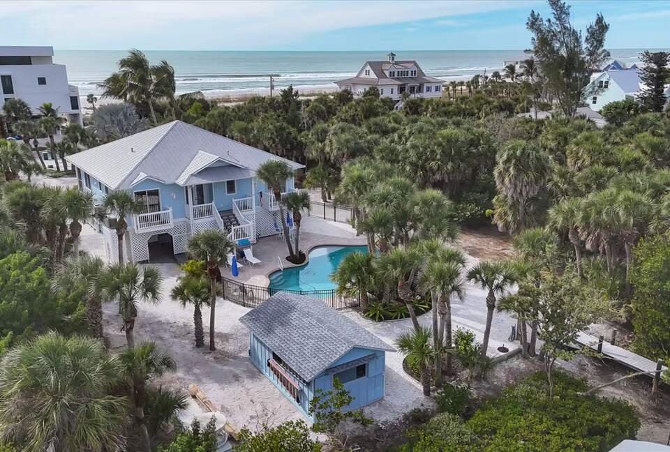Secluded Gulf Retreat on Palm Island with Private Pool, Dock, Deeded Beach Access ! - Placida, Florida