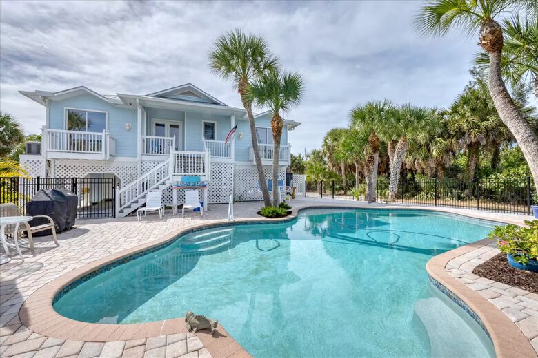 Secluded Gulf Retreat on Palm Island with Private Pool, Dock, Deeded Beach Access ! - Placida, Florida