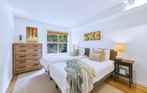 Ski-In/Ski-Out Alpine Retreat in Whistler - Whistler, Canada