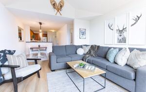 Ski-In/Ski-Out Alpine Retreat in Whistler - Whistler, Canada