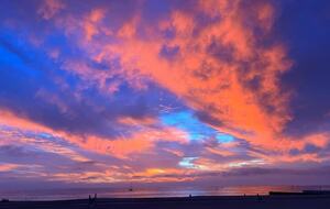 Playa del Rey Oceanfront Retreat with Panoramic Views - Playa del Rey, California