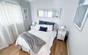 Playa del Rey Oceanfront Retreat with Panoramic Views - Playa del Rey, California