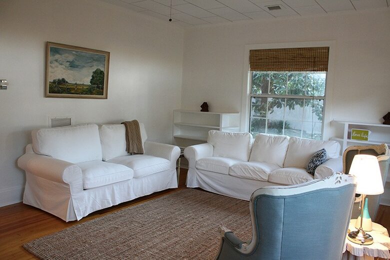 1920s Lake Cottage with Resort Amenities - Yalaha, Florida