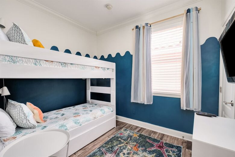 The Pink Shell Destin | Spacious Family Retreat Near Beaches - Destin, Florida