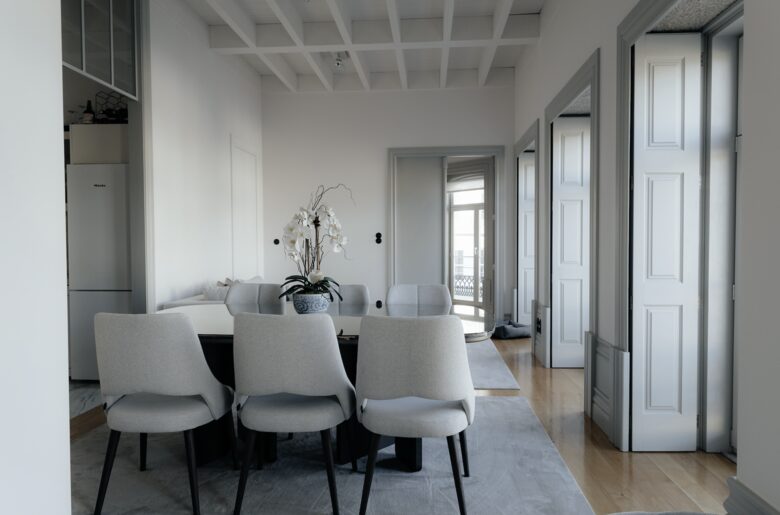 Elegant Porto Residence with Historic Charm - Porto, Portugal