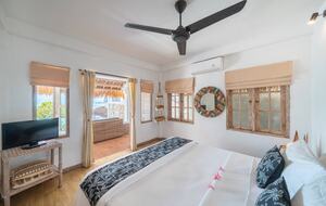 Elevated Island Retreat Overlooking Mt Agung - Nusa Lembongan, Indonesia