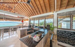 Elevated Island Retreat Overlooking Mt Agung - Nusa Lembongan, Indonesia