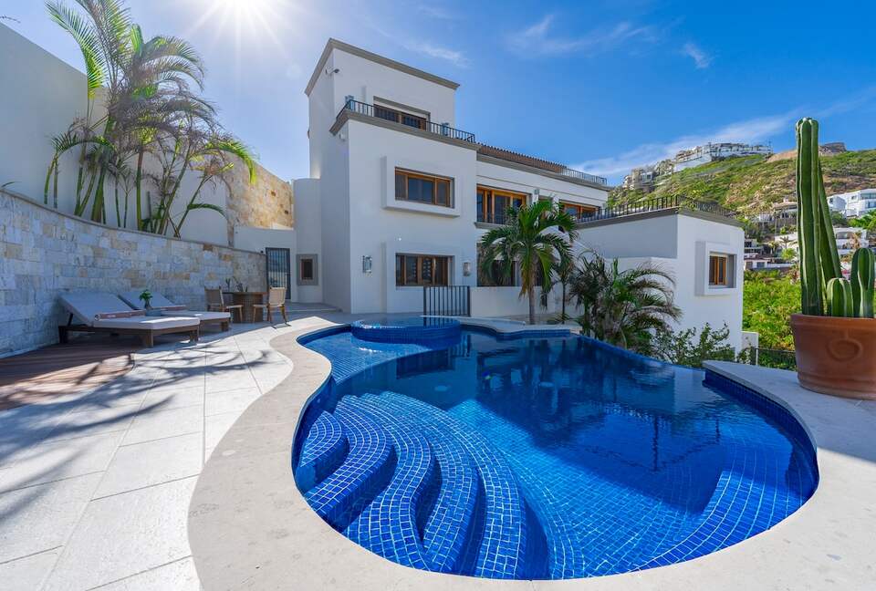 La Pinata | Cabo Perfection - Cabo San Lucas, Mexico