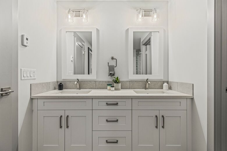 Master bathroom.