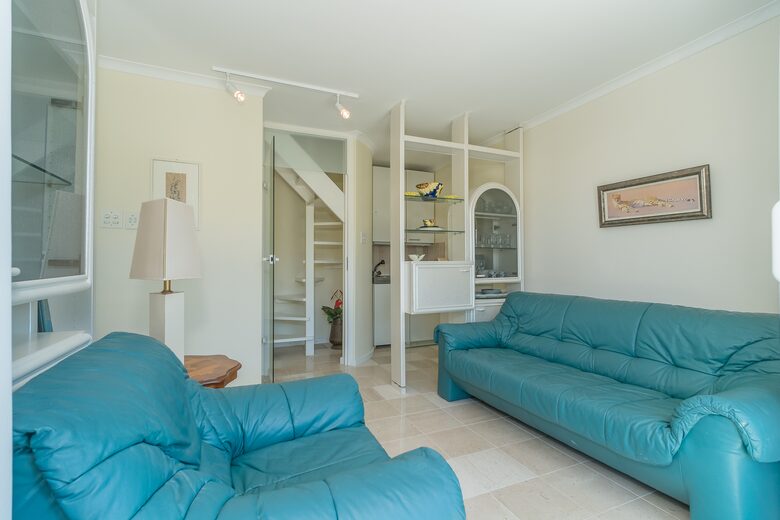 Panoramic Hout Bay Retreat with Private Studio & Iconic Mountain Views - Cape Town, South Africa
