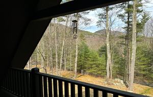 Private Catskills Log Retreat Near Woodstock - Bearsville, New York