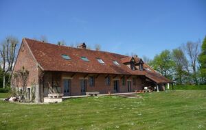 18th Century Inspired Getaway Adjoining a Castle Estate - Saint-Germain-du-Bois, France