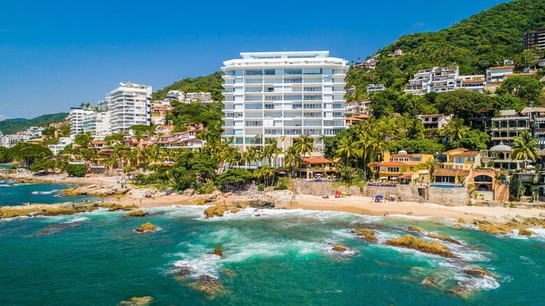 Conchas Chinas Tree House Retreat - Puerto Vallarta, Mexico