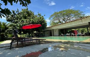 Luxury Villa Pool and garden - Bolombolo, Colombia